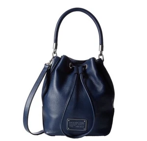 Bolso Cubo Marc By Marc Jacob’s Cuero Negro con Correa Bandolera Estelar - Imagen 1 de 13
