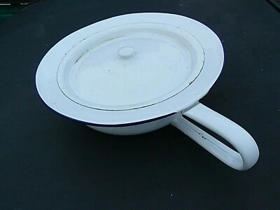 1 Nachttopf Antike Emaille Bettpfanne mit Deckel** - Bild 1 von 4