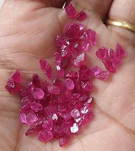 20 Pieces, 2-5 MM Natural Untreated Mozambique Ruby Rough Gemstone/RJS-RB - Picture 1 of 10