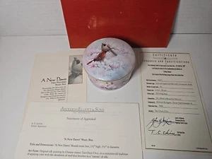 1991 Ardleigh Elliott New Dawn Tan Chun Chiu Music Box Cardinals Apple Blossoms - Picture 1 of 9