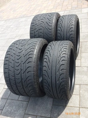 Reifensatz 245/35-18 (vo.) und 335/30-18 (hi.) wenig gelaufen aber aus 2013 - Bild 1 von 4