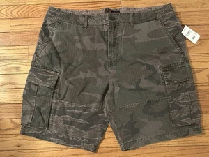 NWT Lucky brand men’s Green Camo Camouflage Cargo shorts size 38 NEW - Picture 1 of 4
