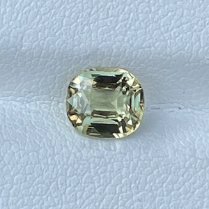 Natural Yellow Chrysoberyl 1.50 Cts Cushion Cut Sri Lanka Loose Gemstone - Picture 1 of 7