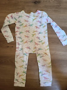 Baby Gap "Rainbow Unicorns" PJ Set - SZ. 5 - Picture 1 of 5