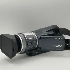Sony Handycam HDR-HC1E MiniDV / HDV Camcorder - Digital HD Video Camera Recorder - Bild 1 von 12
