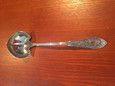Whiting Arabesque Sterling Silver Cream or Sauce Ladle 5 5/8” Vy Light Gold Wash Cover