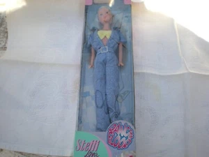 une manequinfemme simba toys 29cm steff love danse floxer pas ouverte - Foto 1 di 4