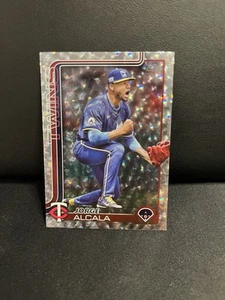 2025 Topps Series 1 - Silver Crackle Foil Board - Jorge Alcala - Twins - #336 - Picture 1 of 2
