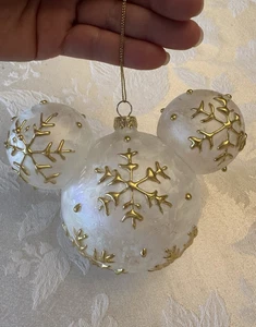 Parque Disney 3D Mickey Mouse Icono Vidrio Soplado Adorno Copo de Nieve Adorno Esmerilado - Imagen 1 de 12