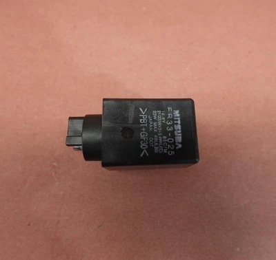 Honda CBR500R CBR500 2013-2016 OEM intermitente intermitente relé Foto 1 de 4