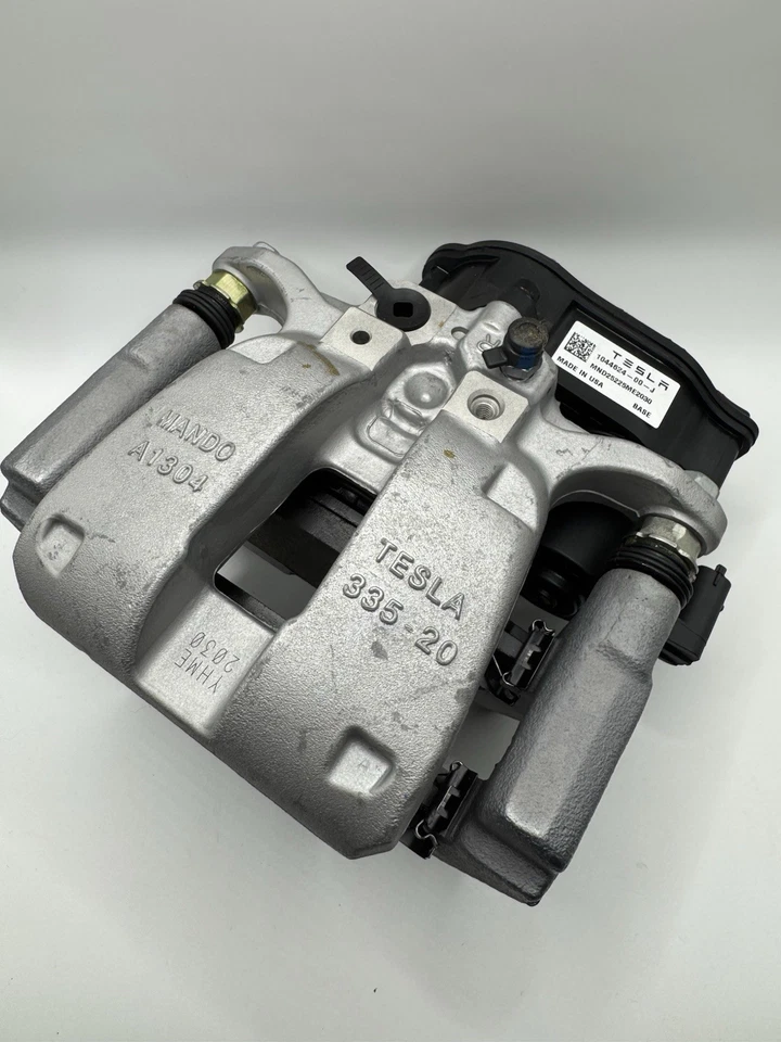 Pinza de freno trasera derecha Tesla Modal 3 2017-2023 y 2020-2024 Tesla Modal Y OEM Foto 1 de 4