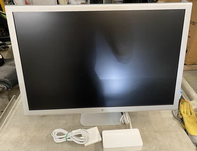 Pantalla Apple 30" Cine HD A1083 + Convertidor DVI a Mini DP + Adaptador de corriente alterna Foto 1 de 4