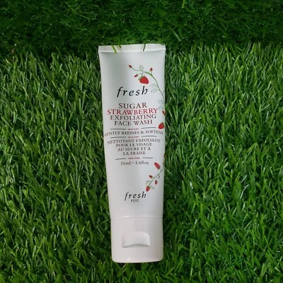 Fresh Sugar Strawberry Exfoliating Face Wash - TRAVEL SIZE - 50ml/1.6 fl oz - Image 1 of 3