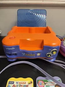 V TECH V Smile TV Learning System 4 Games Dora And Finding Nemo - Untested - Picture 1 of 3