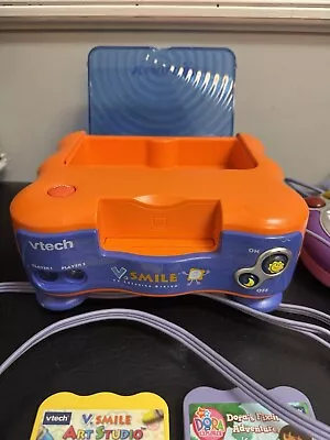 V TECH V Smile TV Learning System  4 Games Dora And Finding Nemo - Untested - Image 1 of 3