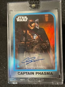 2022 Star Wars TOPPS  Signature Series Captain Phasma 03/10 Gwendoline Christie - Zdjęcie 1 z 2