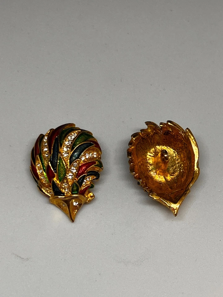 Autumn Elegance: Gold-Tone hedgehog Decorative Button with Enamel & Rhinestone - Image 1 of 1