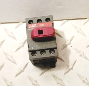 ABB OT25E3 Disconnect Switch, 600 Volt 3 Pole 25 Amp - Picture 1 of 2