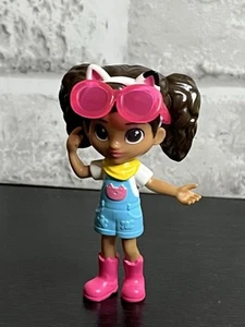 Gabby’s Dollhouse Figure - Gabby With Sunglasses 5 Inches Replacement - Picture 1 of 5