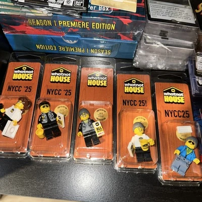 2025 Nycc Lego Whatnot Minifig 3500 Limited Custom Exclusive Mini Fig Torso Acce - Image 1 of 3