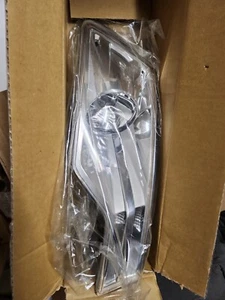 FOG LIGHT RH FIT ON 2008-2010 CITROEN C-5 TYC19-0787-01-2 TYC I - Picture 1 of 2