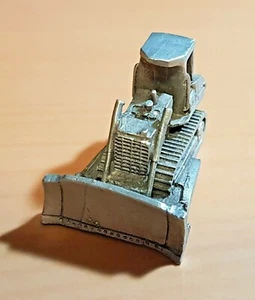 John Deere Tractor Model Solid Crawler Excavator Silver - Dimensions 35x25x25mm - Picture 1 of 4