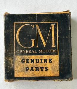 Vintage GM Genuine Parts Bearing Race 173105 NOS – Group 5.462 USA Made – 1950s - Picture 1 of 5