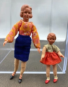 Vintage F A O Schwartz Puppenhaus Schulzimmer Bodo Hennig 1:12 Lehrer und Schüler Caco - Bild 1 von 4