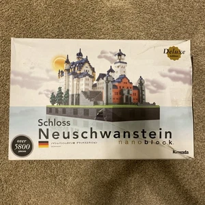 Nanoblock Schloss Neuschwanstein Deluxe Edition - Damaged Box - Pre-Owned - Picture 1 of 12