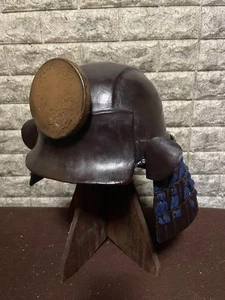 Kabuto giapponese armatura in ferro ornamento luna epoca Edo 1600 - Foto 1 di 7