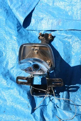 Kawasaki KZ 400 1974 OEM soporte de luz trasera  Foto 1 de 2