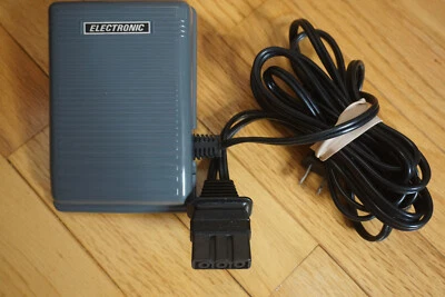 Brother/Universal Foot Speed Control Pedal FDM XC7359 Model KD-1902 110 120V - Image 1 of 4