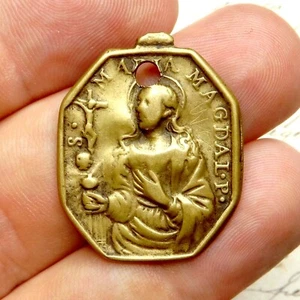 Saint Mary Magdalene and Virgin Mary Carmine. Antique Religious Large Medal. - Picture 1 of 7