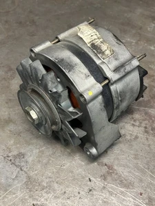 BMW E30 325i 325e 325es M20 Motor Alternator - Picture 1 of 3