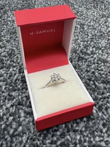 π Stunning Diamond Ring β Like New π Β£350 - Picture 1 of 4