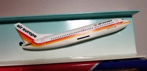 WOOSTER AIR EUROPE 737-300 MODELO ESCALA 1:200 - Imagen 1 de 2