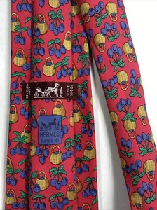 Authentische Vintage Hermes 100 % Seide Krawatte hergestellt in Frankreich rot Kirsche Korb 7430 HA - Bild 1 von 10