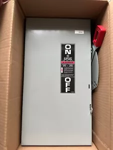 NUEVO GE TH4322 60A 240V 4 hilos 3 polos interruptor de seguridad fusible de alta resistencia, NEMA 1 - Imagen 1 de 4