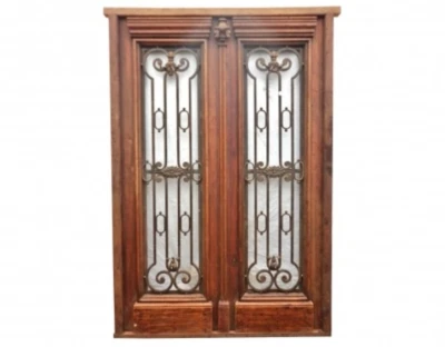 Antigua puerta de doble entrada. A1388CA Foto 1 de 2