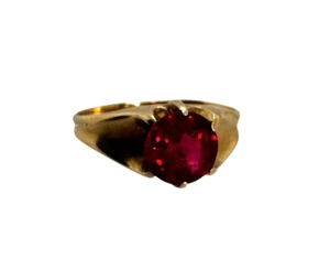 Vintage 10K Solid Gold Natural Ruby Ring Size 9.5 - Picture 1 of 7