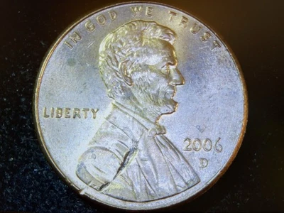 2006 D Lincoln Cent - Mint Error - Struck Through Debris Obverse - Image 1 of 4