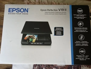 NEW OPEN BOX - Epson Perfection V19 II Flatbed Photo Color Scanner - B11B267201 - Picture 1 of 1