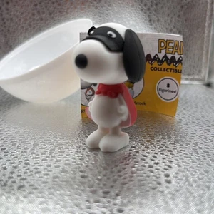 Peanuts Snoopy Kostüme Mystery Mini Figur - Snoopy Superheld - Bild 1 von 2