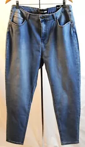 Jeans donna Sixe1X Moglie sollevamento corpo alto Fashion Nova nuovi con etichette colore blu medio - Foto 1 di 4