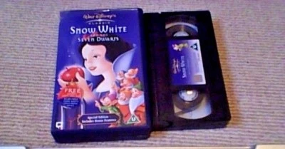 Snow White And The Seven Dwarfs WALT DISNEY CLASSIC UK PAL VHS VIDEO Remastered  - Image 1 of 2