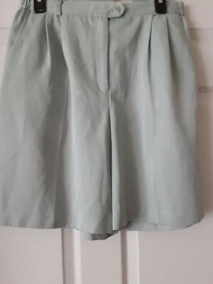 Coral Bay Golf Women's Shorts Pleated Sage Green Size 12 Side Pockets  - Image 1 of 3
