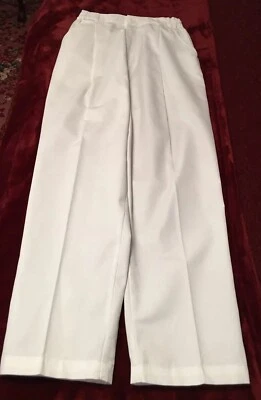 Crest Womans Classic White Pleat Front Uniform Scrub Pants Size 10 NWOT - Image 1 of 4