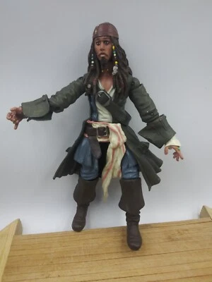 "Figura de 7"" exclusiva de Piratas del Caribe Capitán Jack Sparrow de los Parques Disney" Foto 1 de 4