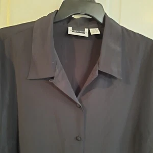 Maggie Barnes Black Button Up Dressy Blouse Sz 24W EUC 2 button curved cuffs - Picture 1 of 6