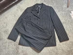 Size 14 Kasper Classics Pant Suit Black Pinstripe Women's 4 Button Jacket - Picture 1 of 2